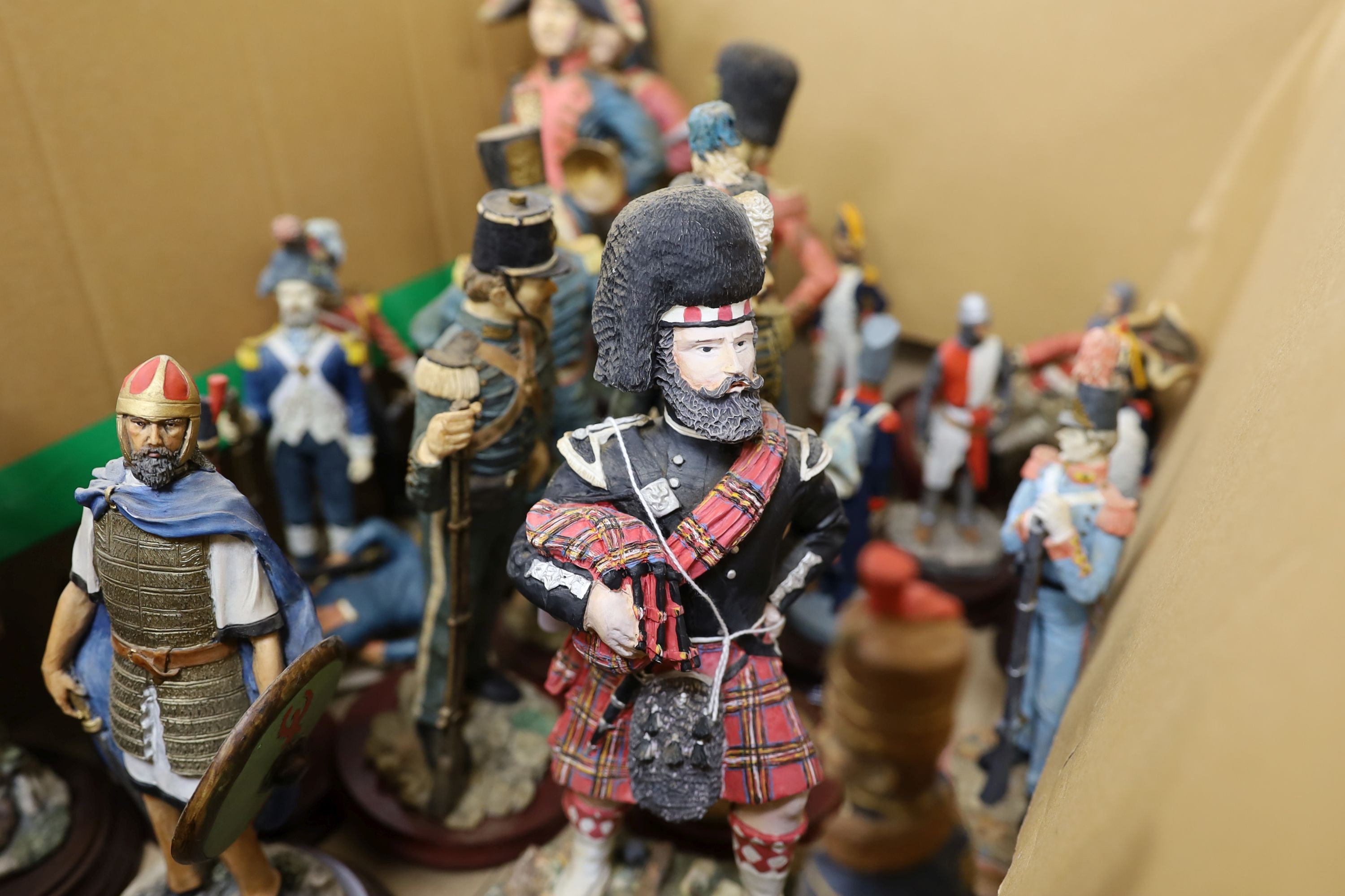 A collection of mostly 'Madrigale' military soldiers